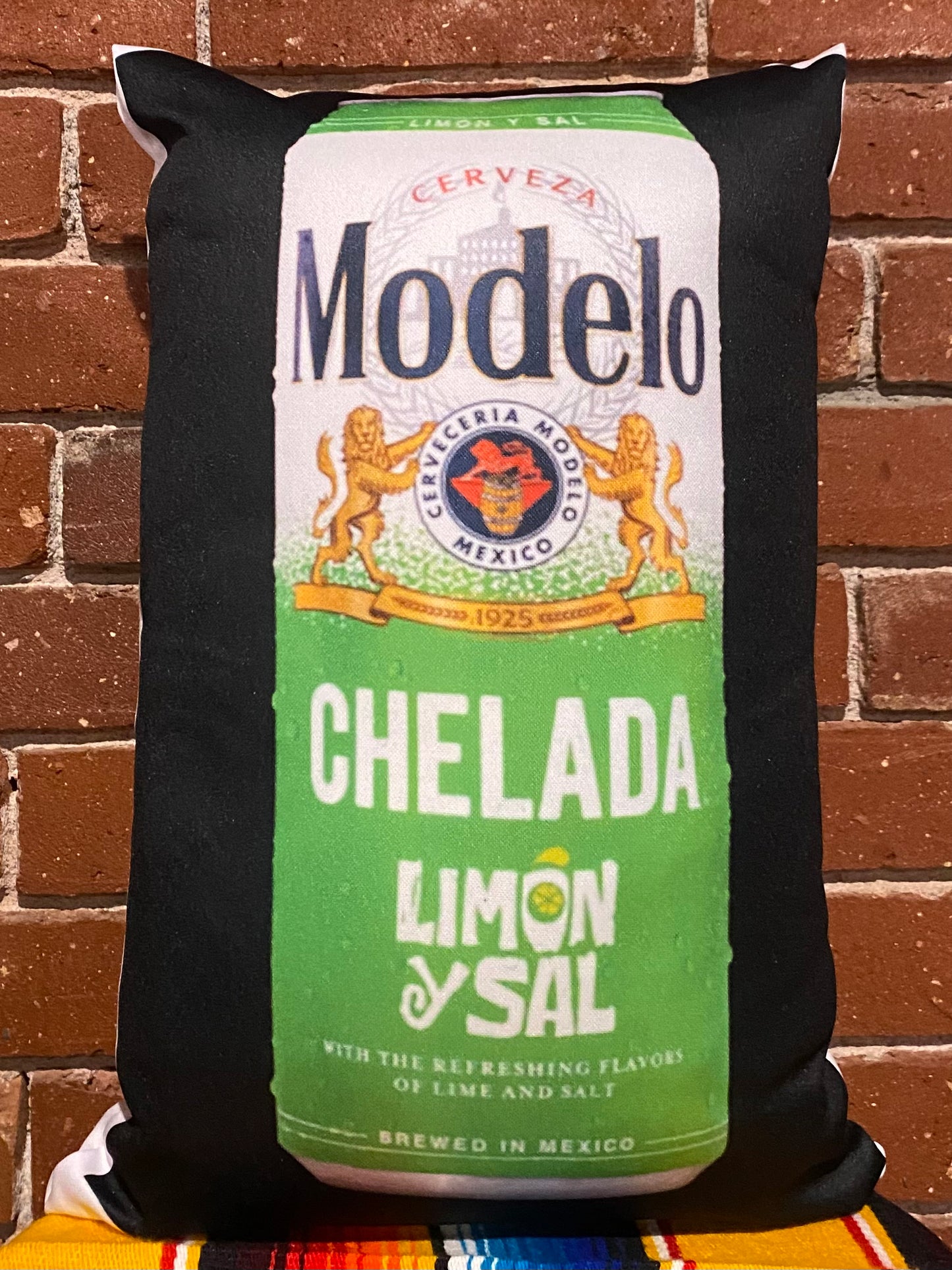 Modelo Chelada ‘Limón y Sal’ Pillow