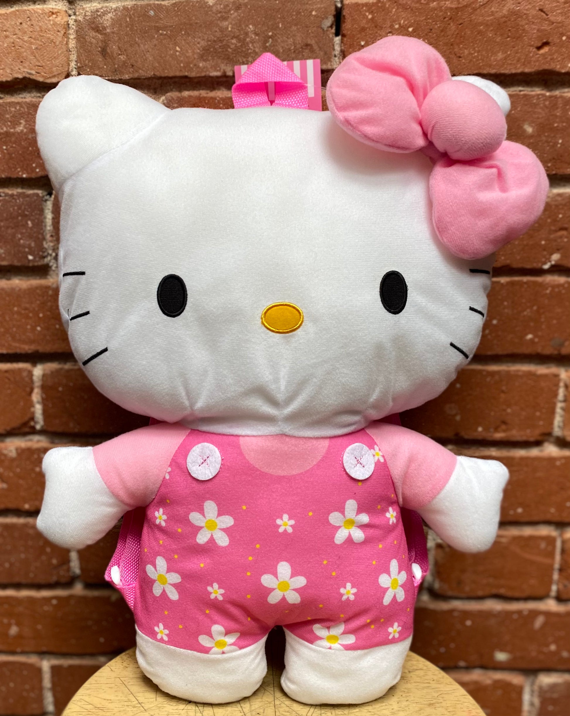 Hello kitty backpack sales plush